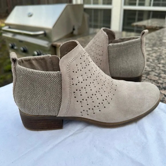 Tom’s Grey Suede Booties - Picture 7 of 14